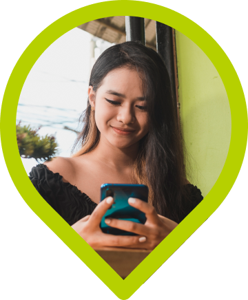 A Filipina on her phone